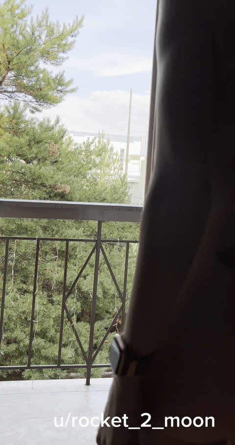 Dared to flash my naked body to a neighbour [F]