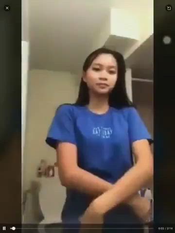 Amateur Asian Camgirl live now join fo free - link in comment