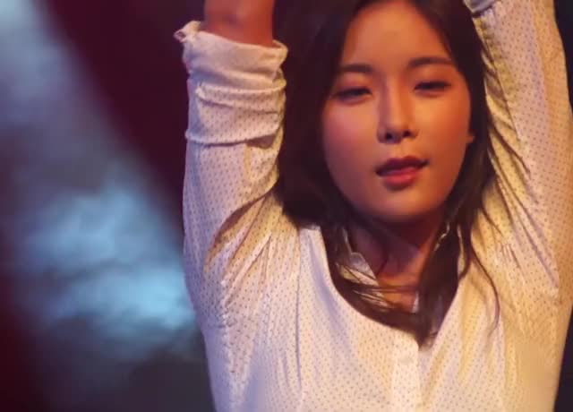 160923 Hyunyoung midriff (Whoo) loop