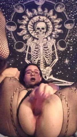 Hi! support all my links by just looking at them alot of free and <3 premium