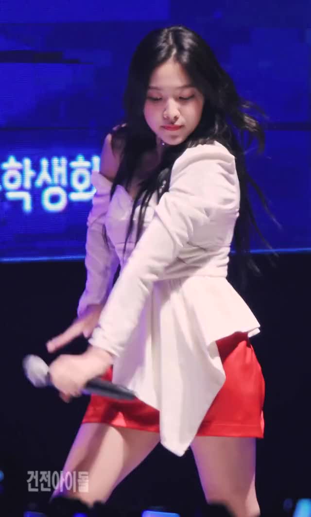 레드벨벳 예리 레드 스커트 Red Velet(YERI) 짤티비 - JJTV.KR