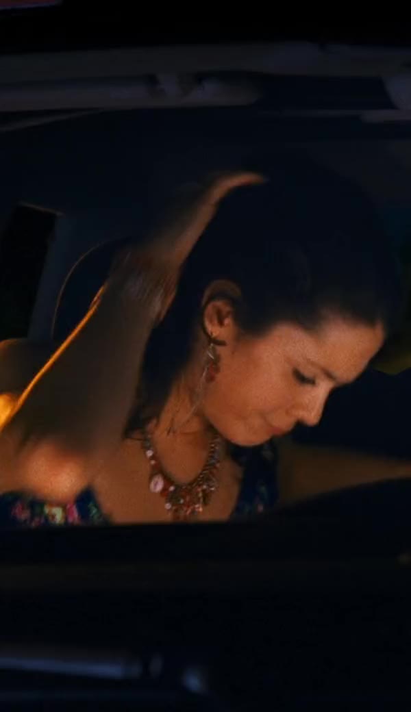 /r/celebrityplotarchive - Ali Cobrin in American Reunion (2012) - Cropped - Short