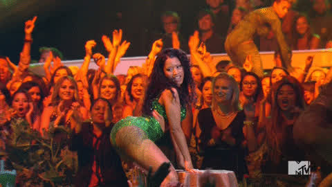 Nicki Throwing It Back