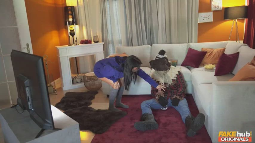 Housemates Kinky Prank - Megan Fiore