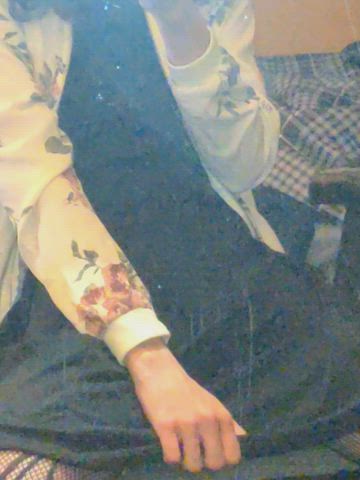 I love wearing panties! There's just one big issue >_<