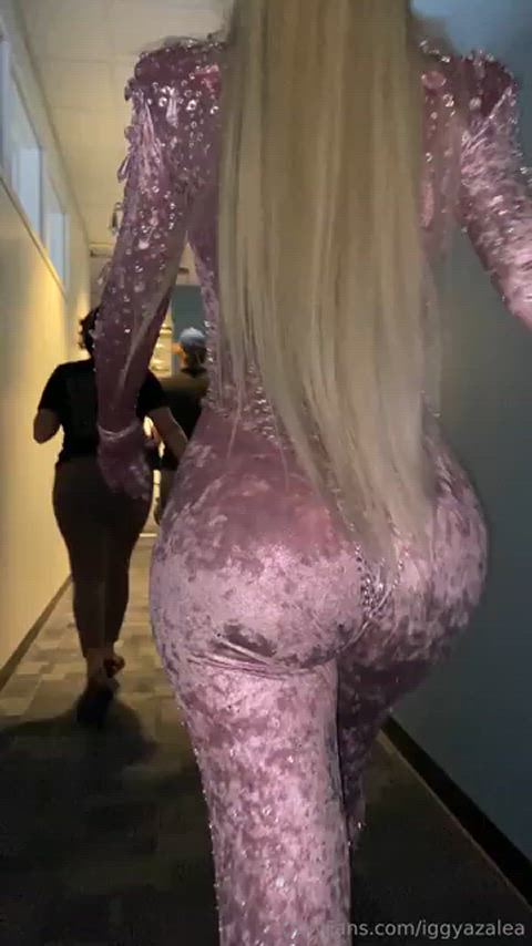 fake ass fake tits white girl gif