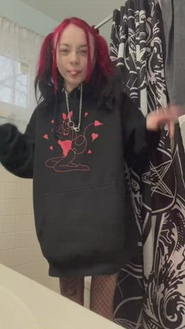 natural tits sex tits bigger-than-you-thought titty-drop gif