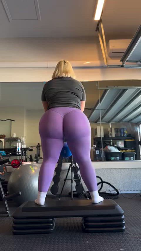 ass bbw big ass booty chubby curvy leggings pawg thick workout fitness-girls gif