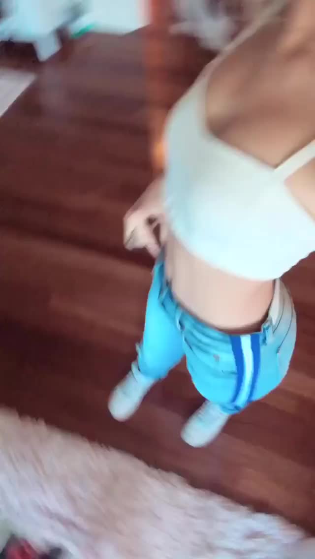 Jordyn Jones outfit