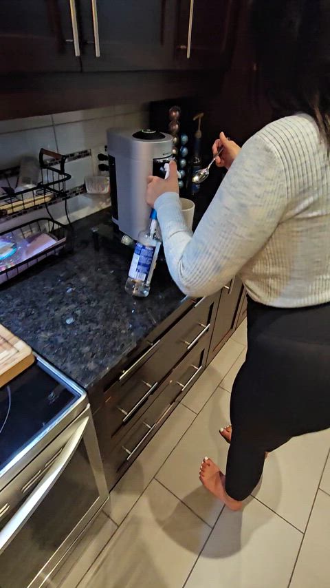 this teachers housemates first thing to do every morning