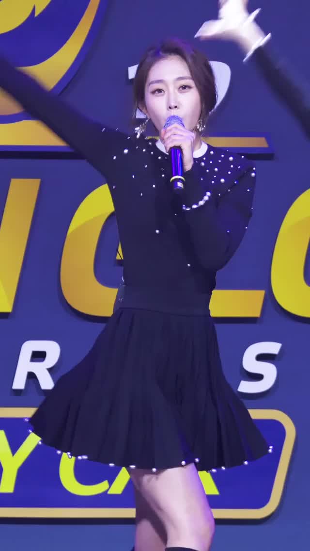 Lovelyz - Jisoo 191209 7