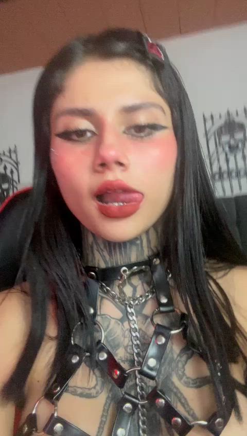 goth latina teen gif