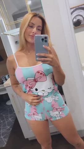 Lets Play, the name of the game is Hello Kitty 😻