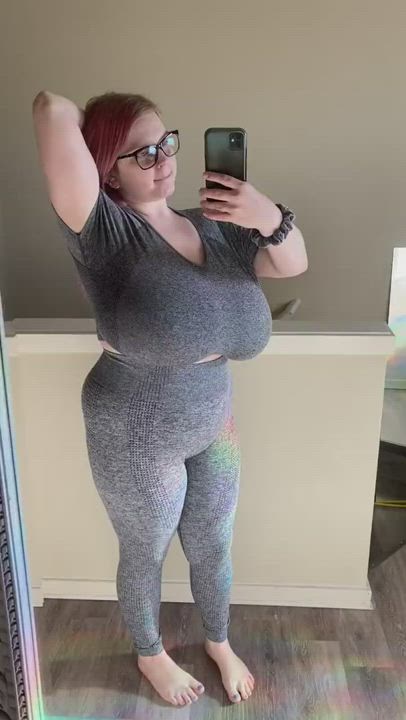 BBW Bouncing Tits Jiggling Titty Drop gif