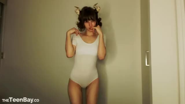 missalice 94 baby beast striptease