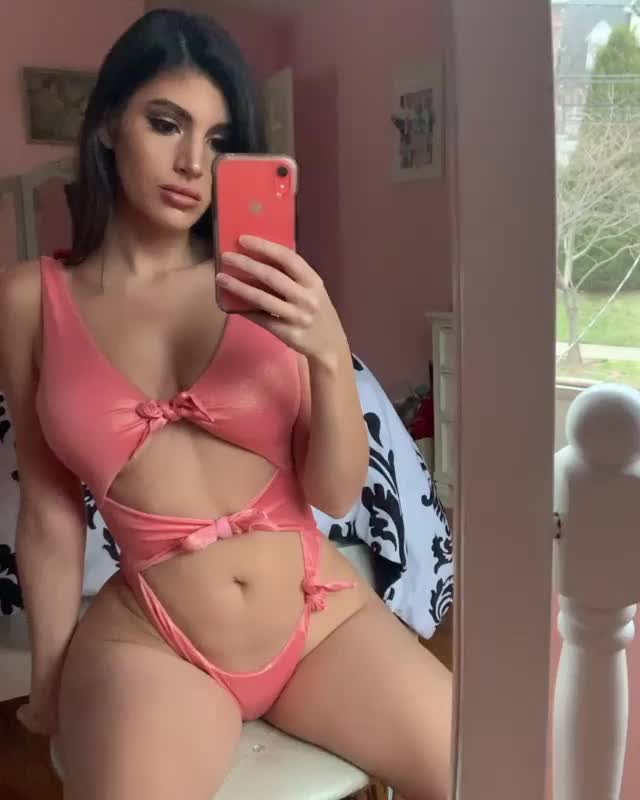 rosana hernandez gif