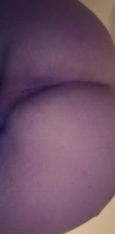 I'm so wet, I need someone to come and slide inside me [23]