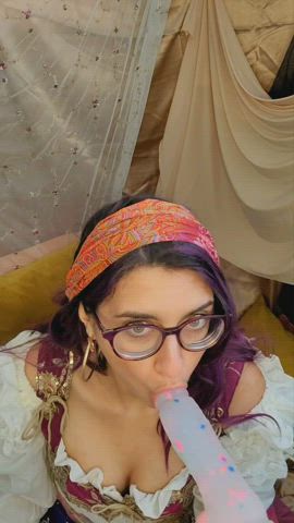 POV I'm thy little peasant wench sucking m'lords cock at the brothel <3 [F]