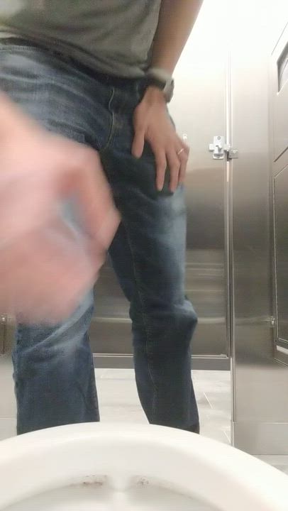 Standing flaccid uncut piss at the work toilet. Splashed myself a bit