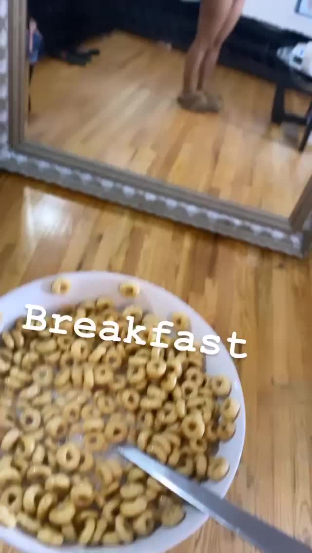 Ayisha Diaz ?
