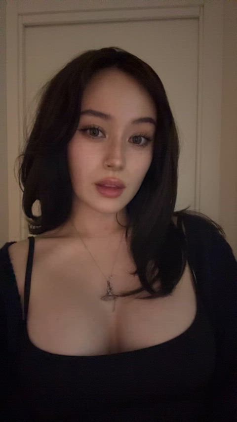 big tits boobs cute tits tik-tok gif
