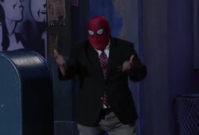 Guillermo vs Spider-Man Tom Holland