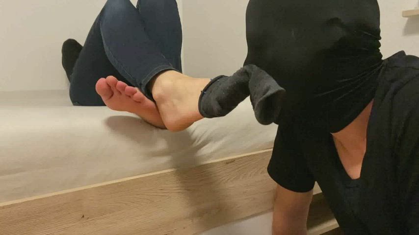Lick my feet!