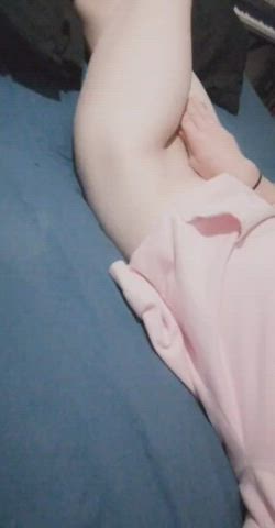 Does anyone like hung femboys? <3