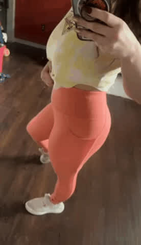 Milf tits 🤩