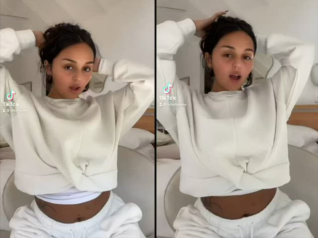 ass big tits boobs cute huge tits onlyfans teen tiktok tits gif
