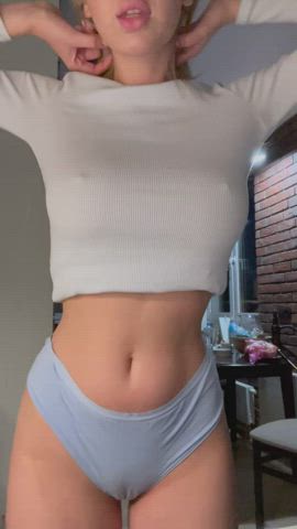 I love big and squishy boobs