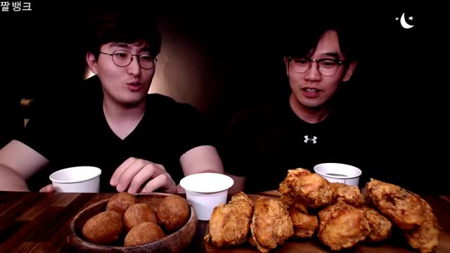 엠브로_쓰레기와 뿌링클 치즈볼 먹방-2