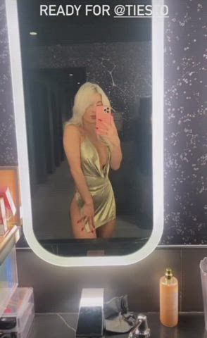 Imagine meeting her at the club