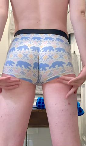 Thanks for all the new followers recently <3. It’s my cake day! And now
