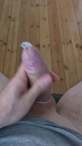 I love filling condoms with fresh cum [M]