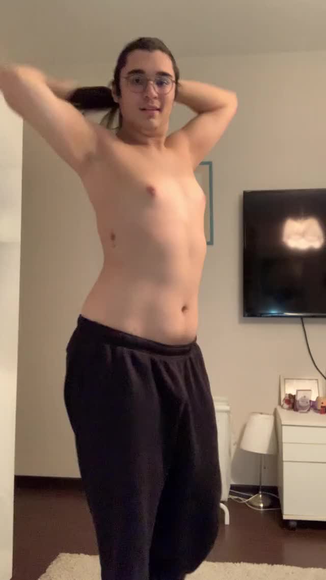 Wanna cum in this peach??