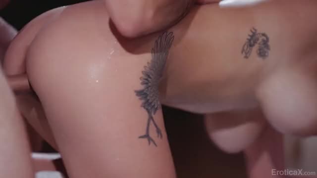 [EroticaX] Gabbie Carter - In The Mood (07.10.19) SwingShort