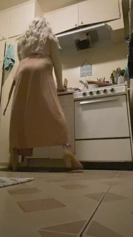 [reddit] I came home after the gym and found my drunk dad in the kitchen~ he wasn't