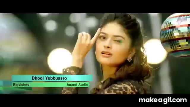 Vaibhavi Shandilya sexy wink