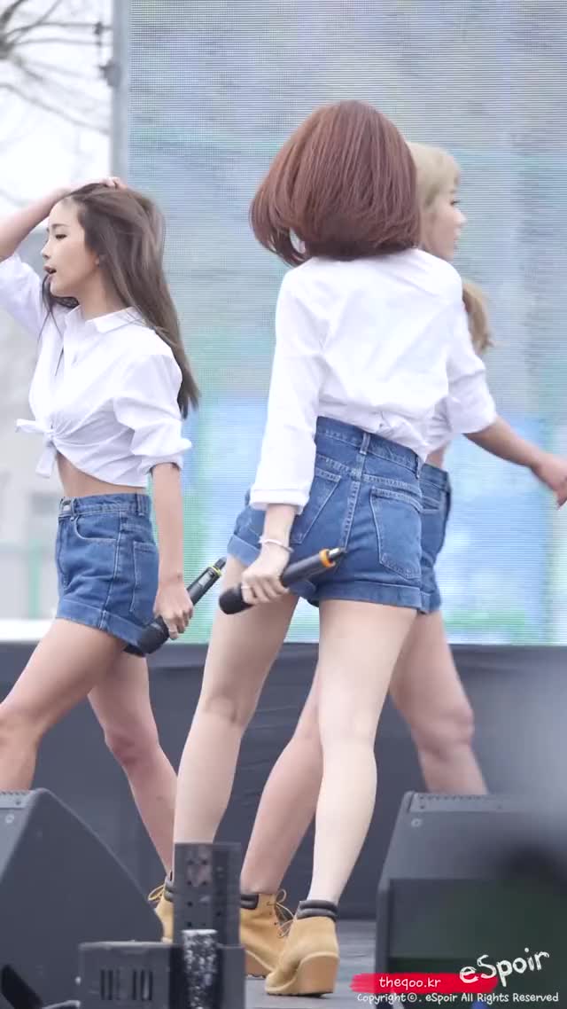160409 Hyunyoung tongue (A) 2