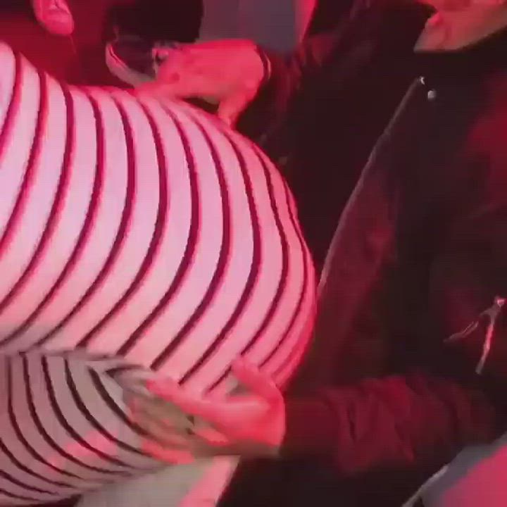 Blonde with a fat ass >>