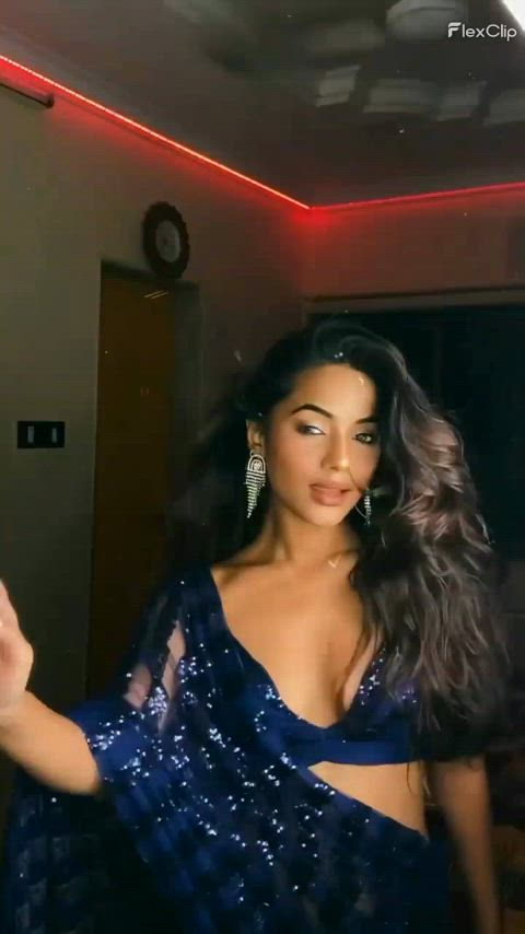 cleavage desi downblouse indian saree gif