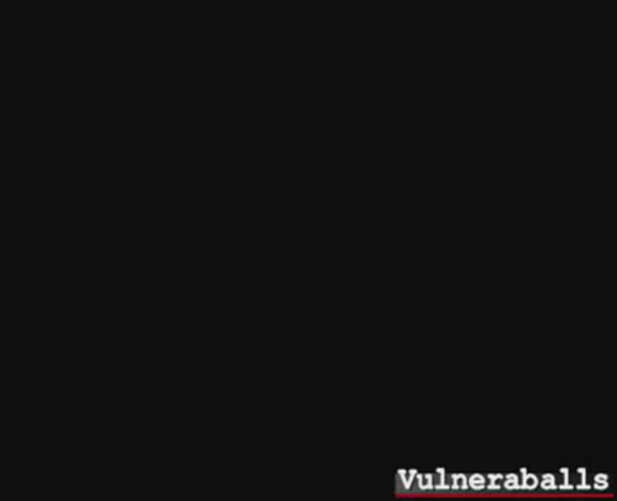 Vulneraballs Ballbusting