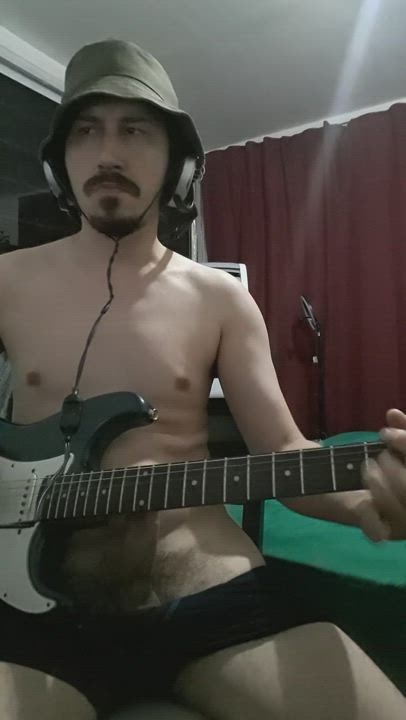 ♪ I am just a new boy... stranger in this sub ♫ Come see it complete on my onlyfans.