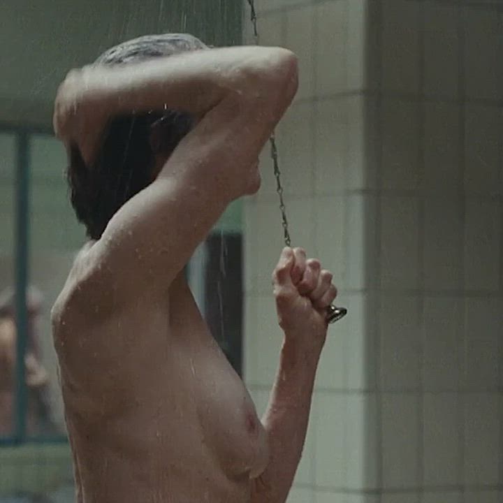 Charlotte Rampling (7)1 - Hananh (2017)