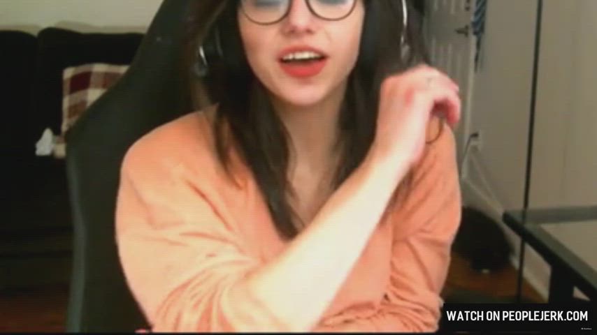 boobs reveal solo tease teen tits gif