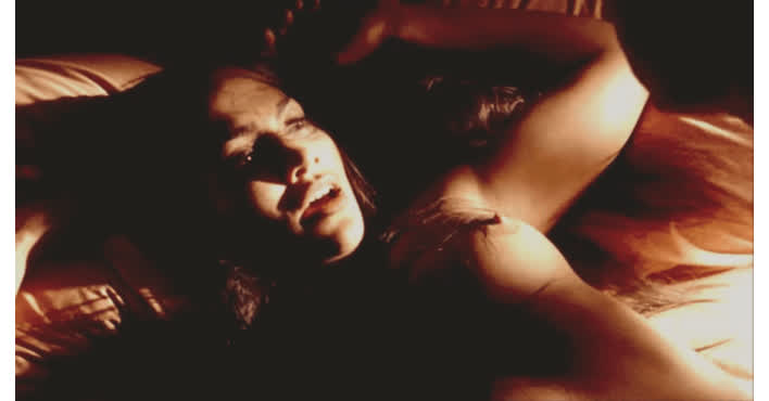 jennifer lopez jiggle jigglefuck jiggling tits gif