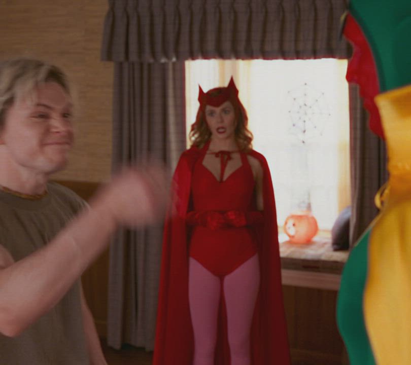 Elizabeth Olsen Tights gif