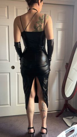 Ass decided to not wear panties today.