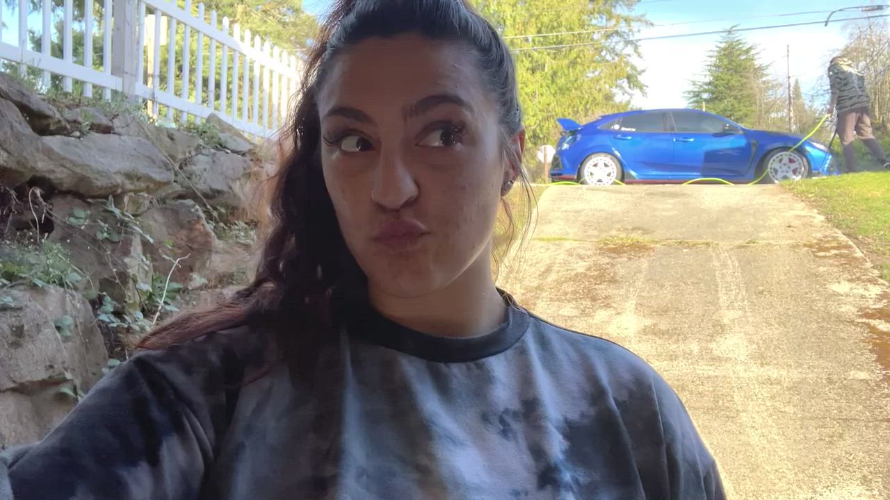 OC- Do you like car girls? I know how to drive stick ?